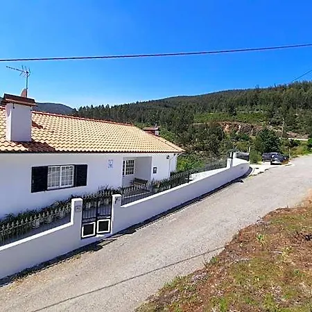 Casa De Vilarinho Oda ve Kahvaltı Arouca